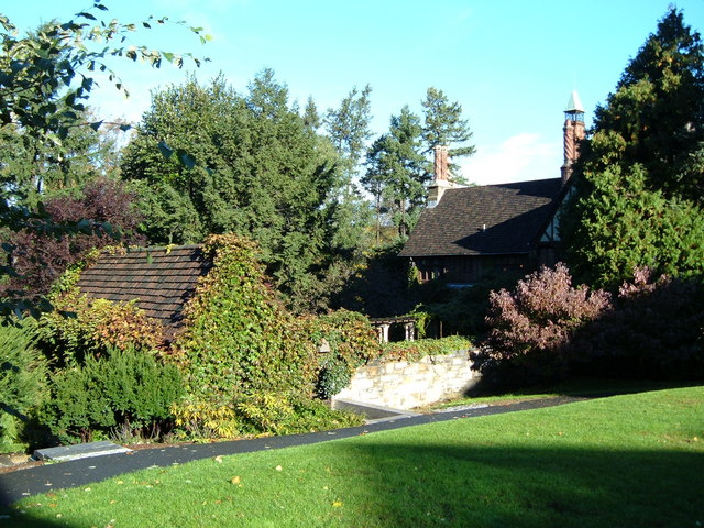 Higgins Gardens from behind the Campus Center